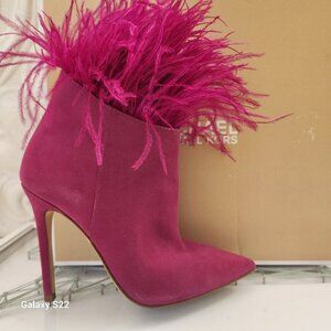 Michael Kors "Whitby" Fushia Booties. NIB. Size 5.5. Customer Return.